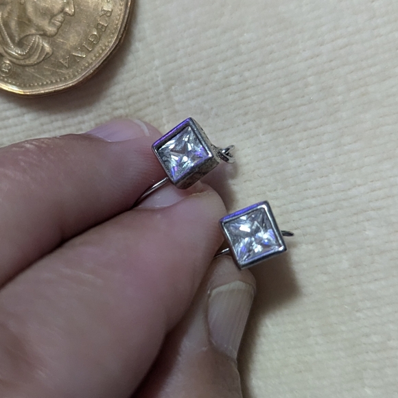 Sterling silver and white topaz earrings - Picture 5 of 6